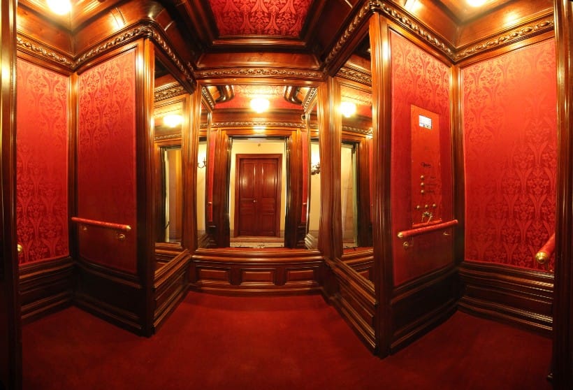 img_Ascenseur de « l'Aga Khan » à l’Opéra Garnier de Paris