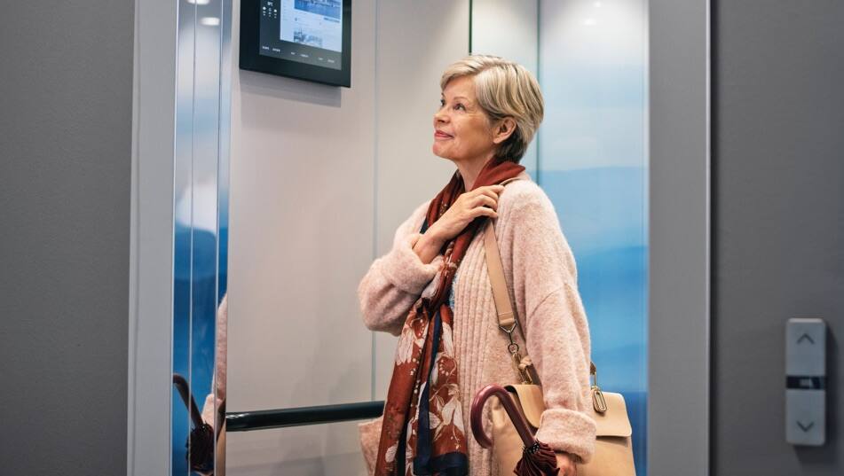 écran d'information ascenseur
